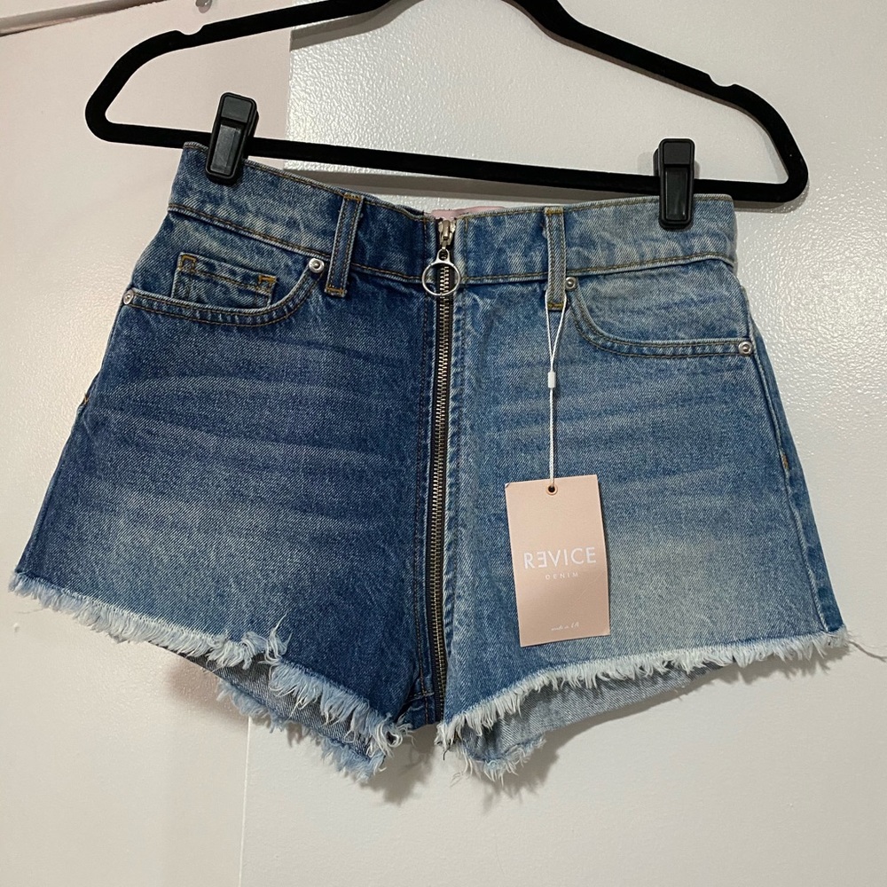 Revice Jean shorts